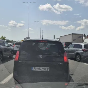 Kolone se stvaraju na A1 zbog tri nesreće: Evo na kojim mjestima se vozi otežano
