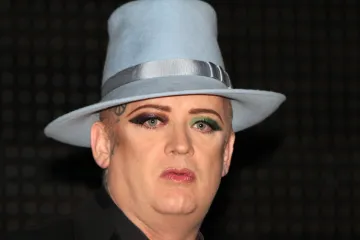 Ekscentričnim imidžem i skandalima punio naslovnice: Boy George nastupio je i u Vodicama