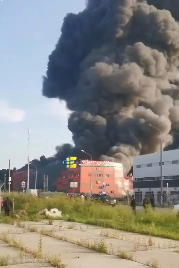 Masovni napad na Moskvu: Pogođena tvornica čelika, o&scaron;tećene stambene zgrade i kuće