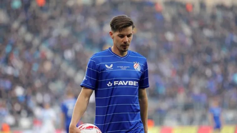 Koga ljubi Dinamov veznjak? Atraktivnu plavu&scaron;u drži daleko od očiju javnosti