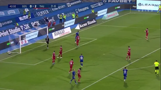 Maksimir je 'eksplodirao': Nakon ovoga je Dinamo tražio penal