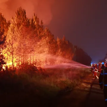 Europa gori! 770 vatrogasaca na straži, 17 letjelica i tri dodatna tima nisu dovoljni za buktinje