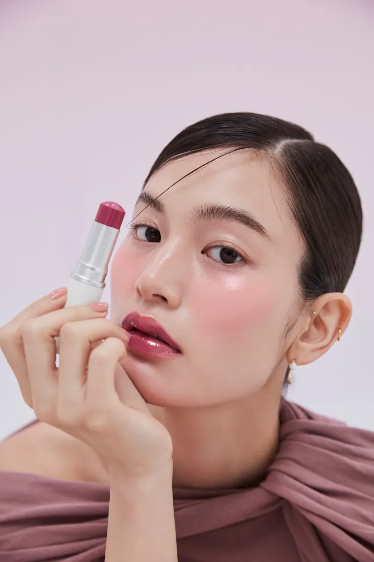 Divote Cosmetics predstavlja Hince