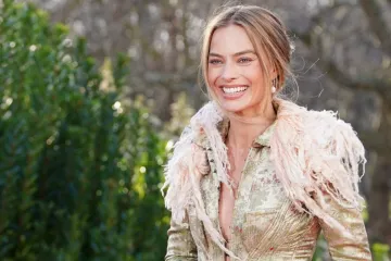 Margot Robbie koristi ovu metodu odijevanja za potpuno skladan i promi&scaron;ljen izgled
