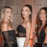 Te&scaron;ko je bilo odlučiti kamo prvo pogledati: Ljepotice u mini haljinama pokorile Stradun
