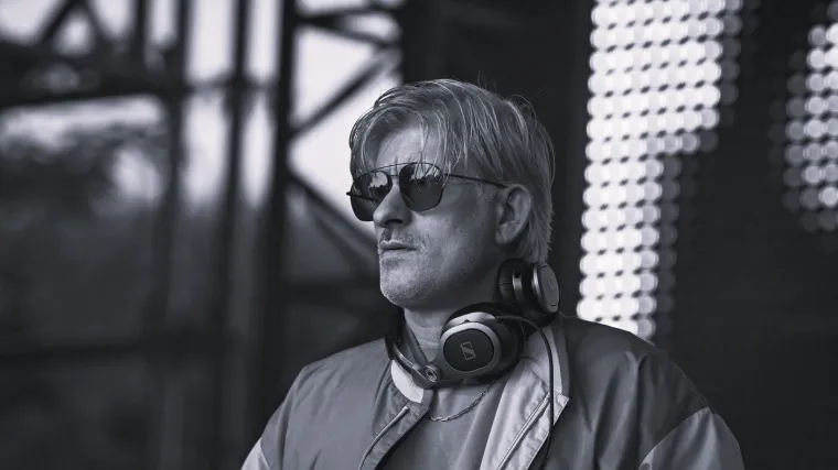 Preminuo slavni francuski DJ Kavinsky: Pronađen je mrtav u svom domu