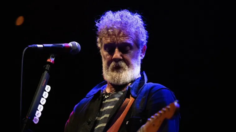 Oskarovac Glen Hansard poginuo na motociklu u Dublinu: Tragičan kraj u 56. godini