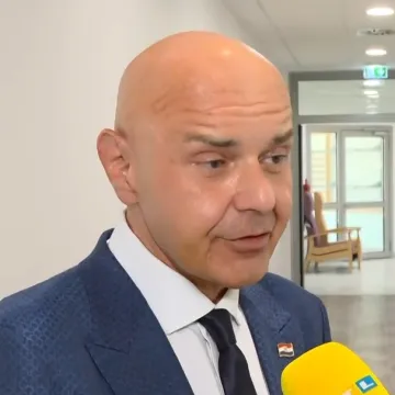 Otvoren osmi centar za starije osobe, Alen Ružić najavio: 'To je samo prvi korak'