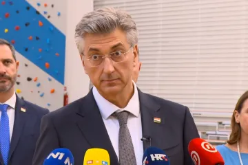 Plenkovića naljutilo pitanje: 'Hoćete da na 15 dana ukinemo sve mjere? &Scaron;to ćemo onda?'