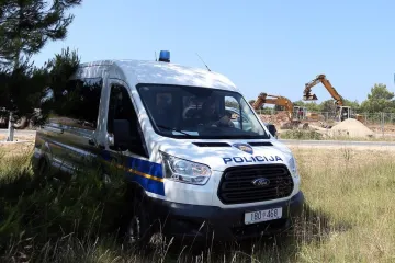 Uhićeni ljudi koji su napali novinara i snimatelja: Policija objavila o kome je riječ