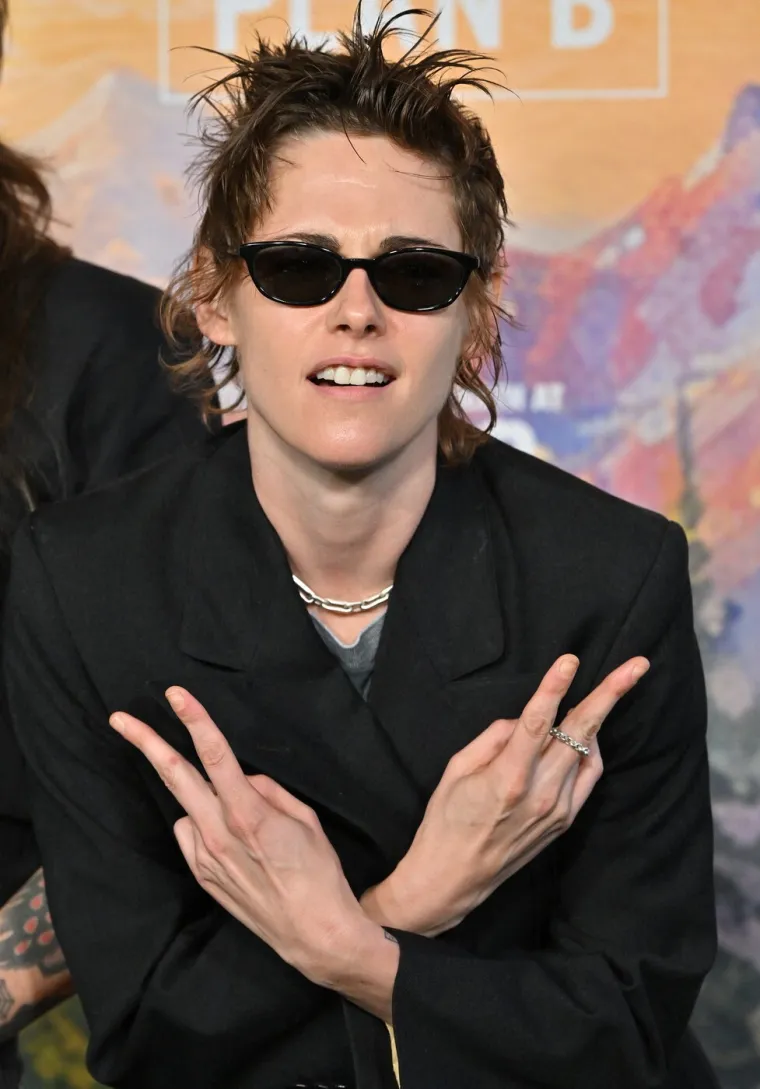 Kristen Stewart ponovno &scaron;okirala: Na crvenom tepihu pojavila se u neočekivanom izdanju