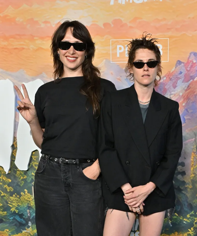Kristen Stewart ponovno &scaron;okirala: Na crvenom tepihu pojavila se u neočekivanom izdanju