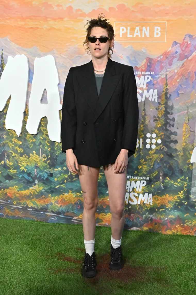 Kristen Stewart ponovno &scaron;okirala: Na crvenom tepihu pojavila se u neočekivanom izdanju