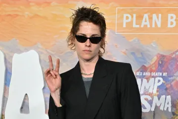 Kristen Stewart ponovno &scaron;okirala: Na crvenom tepihu pojavila se u neočekivanom izdanju