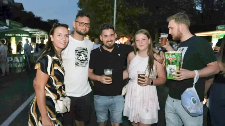 Najljep&scaron;a lica Porcijunkulova? Pogledajte tko je zablistao u prvim redovima Grdovićeva koncerta