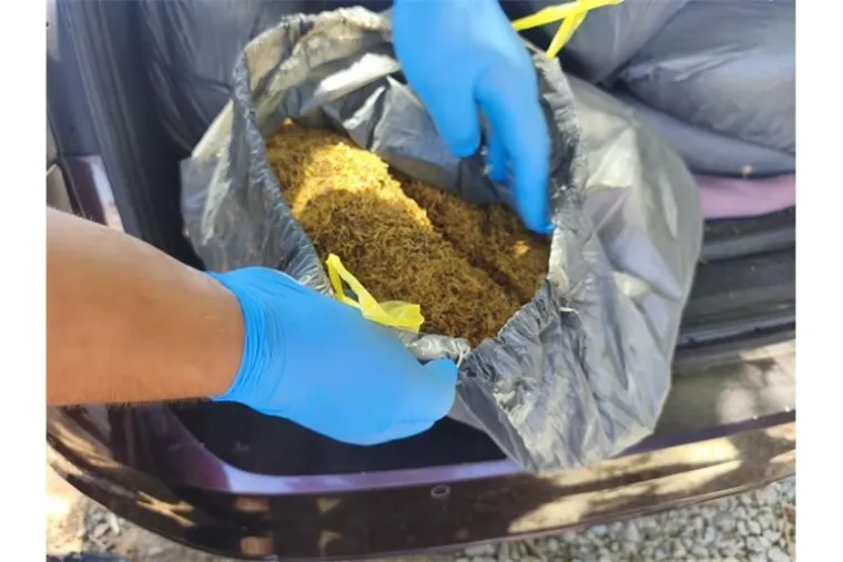 Zaustavili ih s 80 kg duhana, a onda su im pretražili kuće: Pogledajte &scaron;to su tamo na&scaron;li
