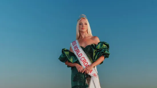 Može li plavokosa Ema Helena osvojiti krunu Miss Svijeta? Hrvatsku će predstavljati u Vijetnamu
