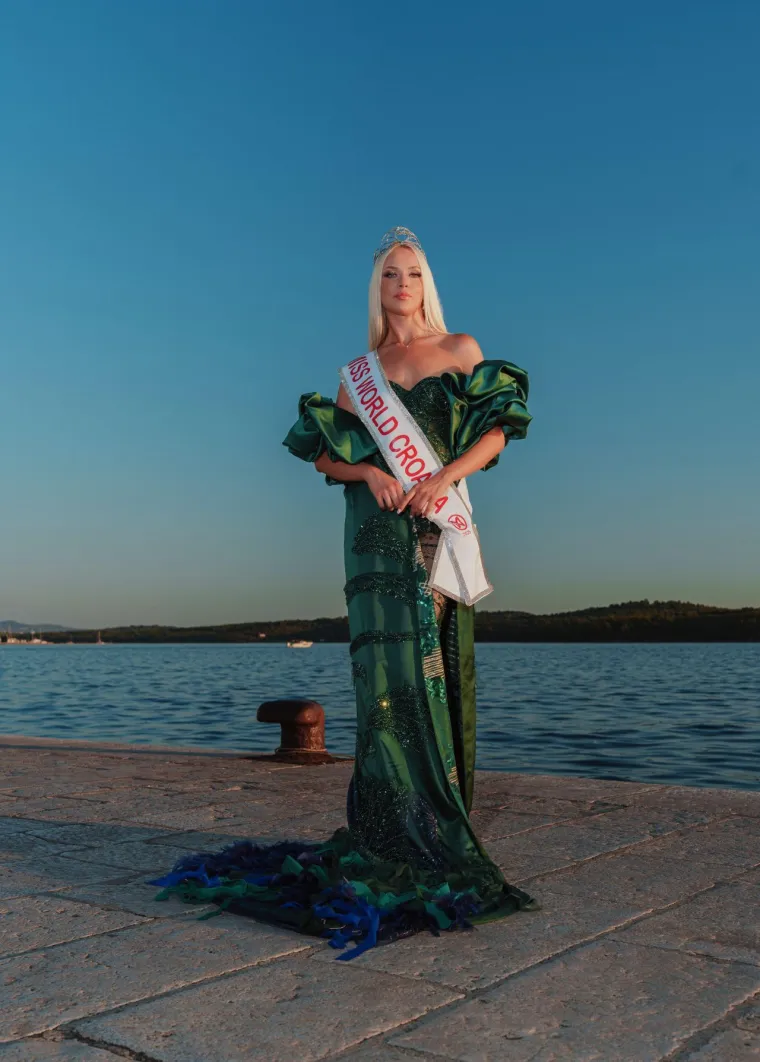 Može li plavokosa Ema Helena osvojiti krunu Miss Svijeta? Hrvatsku će predstavljati u Vijetnamu