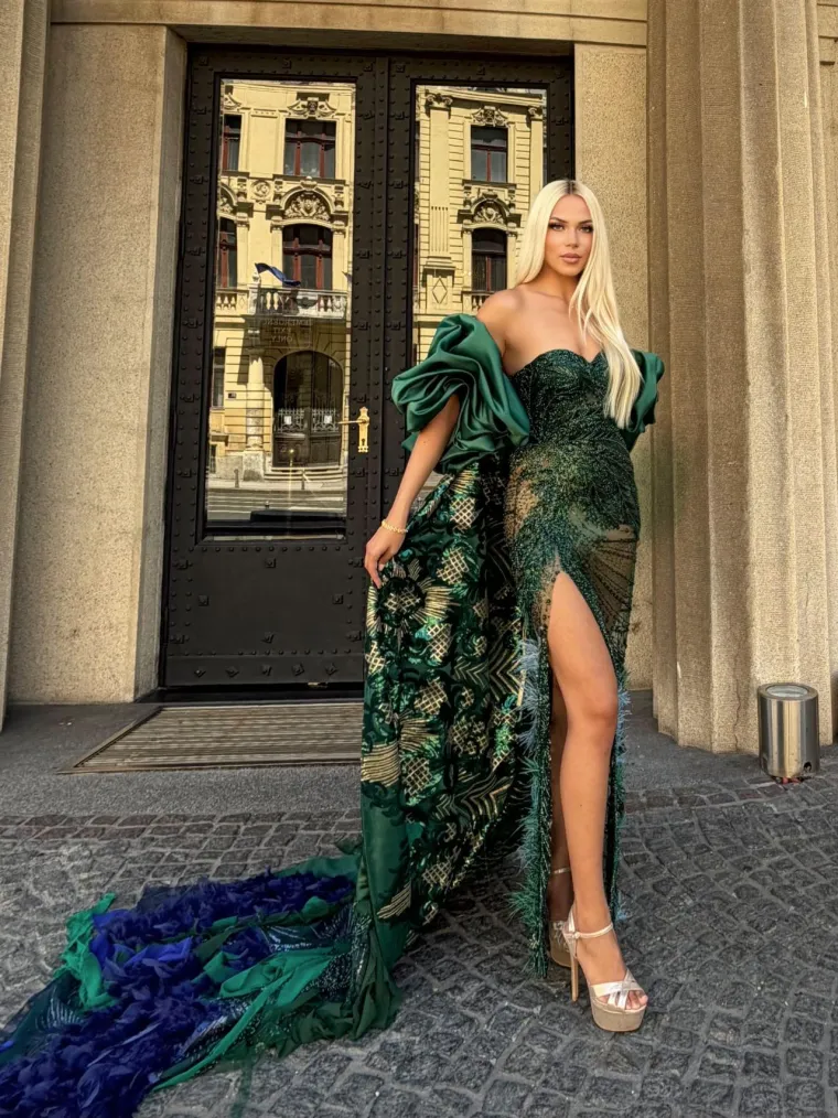 Može li plavokosa Ema Helena osvojiti krunu Miss Svijeta? Hrvatsku će predstavljati u Vijetnamu
