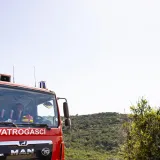 Požar na odlagali&scaron;tu komunalnog otpada na Braču i dalje aktivan, kod Dalja ozlijeđena osoba