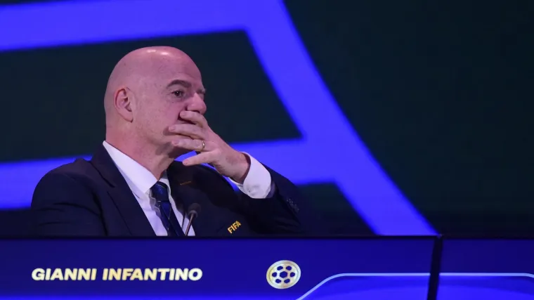 Infantino ipak pokleknuo! Pogledajte &scaron;to je objavio u petak kasno navečer