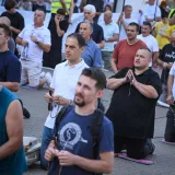Prva subota u mjesecu: Pogledajte molitelje, prosvjednike i policiju na Trgu bana Jelačića