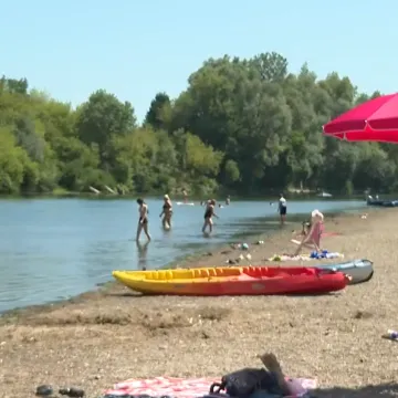 U hrvatskom mjestu besplatni su suncobrani, ležaljke i kajaci: 'Ba&scaron; je fantastično!'