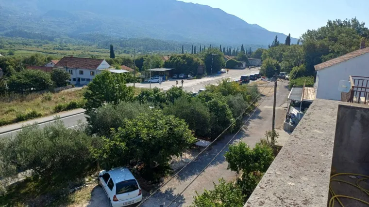 Totalni kaos na jugu Hrvatske, aktiviran Stožer civilne za&scaron;tite: 'Ljudi su ludi, čekaju 28 sati'