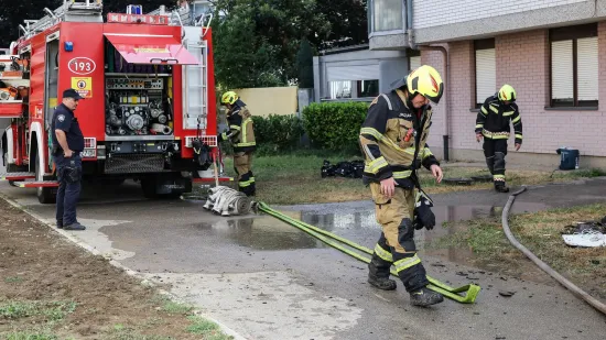 Nezadovoljni smje&scaron;tajem zapalili vrata prihvatili&scaron;ta u Novom Zagrebu: Uhićena dvojica