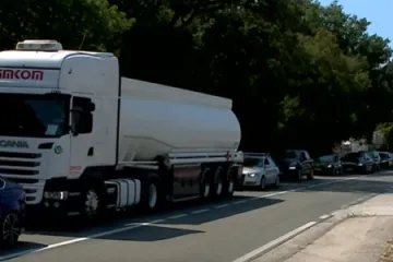 Potpuni prometni kolaps na jugu Hrvatske! Načelnik: 'Neke obitelji su zavr&scaron;ile na Hitnoj'