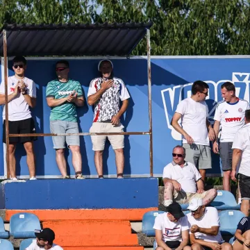 Kome treba more uz ovakve varaždinske ljepotice? Na paklenim vrućinama odjeća samo smeta