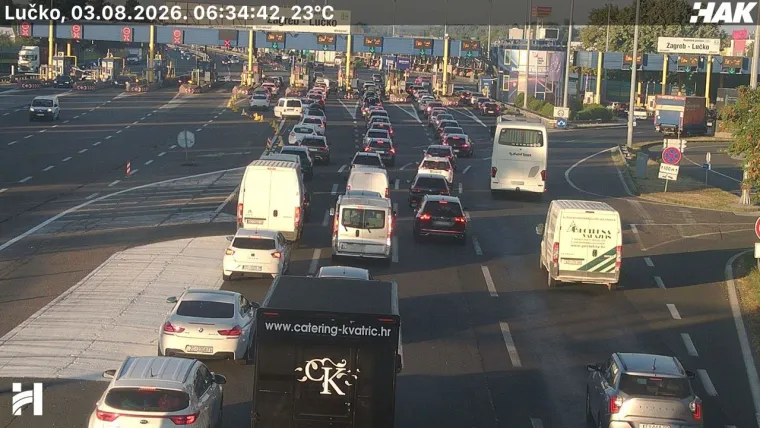 Kaos na putu prema moru: Zbog nesreće na A1 kod Karlovca kolona duga 25 km
