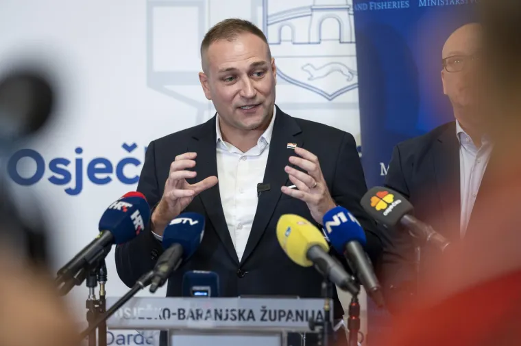 Alarm zbog virusa: U četiri općine kreće uklanjanje oko 600 svinja!