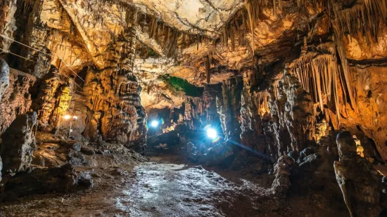 Pobjegnite od žege u fascinantnu &scaron;pilju: Glavna atrakcija nalazi se iza uskog hodnika