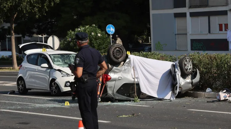 U te&scaron;koj prometnoj nesreći u Splitu poginula jedna osoba, auto zavr&scaron;io na krovu