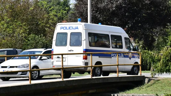 Autom sletio u rijeku Orljavu, jedna osoba zavr&scaron;ila u bolnici