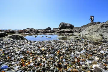 Plaža koju krase milijuni &scaron;arenih kamenčića u opasnosti: 'Ljudi joj prijete oduzeti ljepotu'