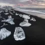 Ova plaža mami crnim pijeskom i 'dijamantima': Pruža prizore koje je nemoguće zaboraviti