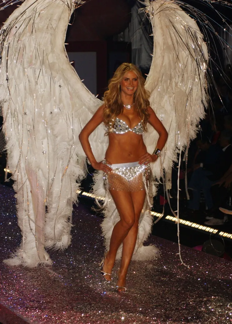 Heidi Klum bez gornjeg dijela bikinija snimila muža i sebe: Imaju poseban razlog za slavlje