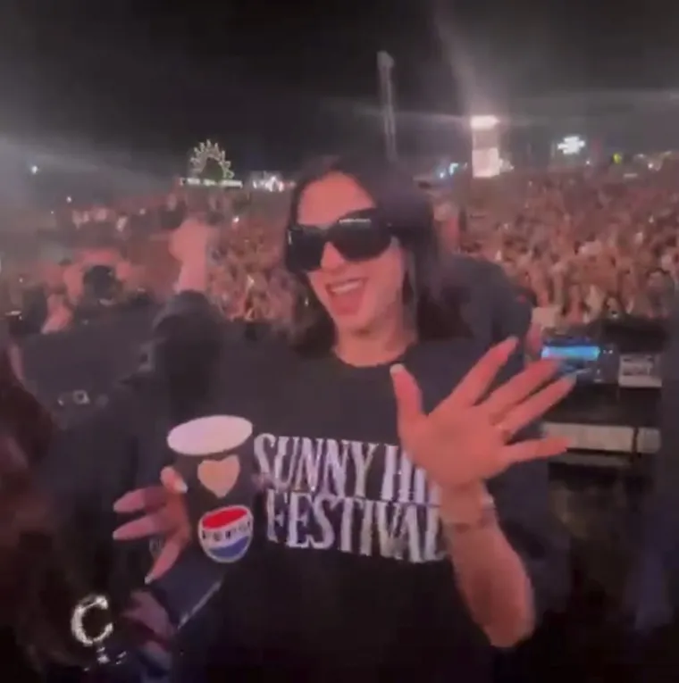 Svi su gledali pozornicu, a Dua Lipa među publikom: Prizor iz Pri&scaron;tine odu&scaron;evio fanove