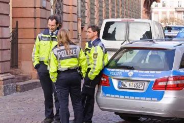 Trojica mu&scaron;karaca silovala ženu (63) na gradskom trgu: Snimljeni su nadzornom kamerom