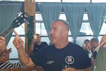 Skejo i HOS-ovci usred Knina pjevali usta&scaron;ku budnicu: Ima i snimka, ali su je obrisali