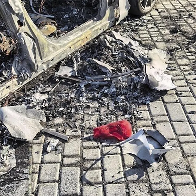 Raznesen Mercedes proizvođača Putinovih 'Vampira', liječnici se bore za njegov život