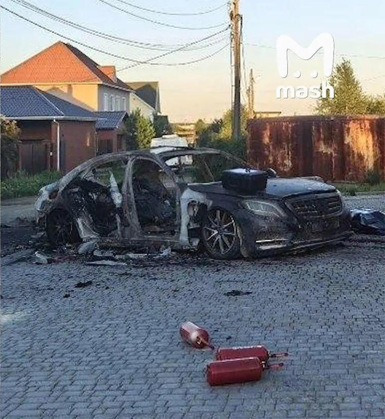 Raznesen Mercedes proizvođača Putinovih 'Vampira', liječnici se bore za njegov život