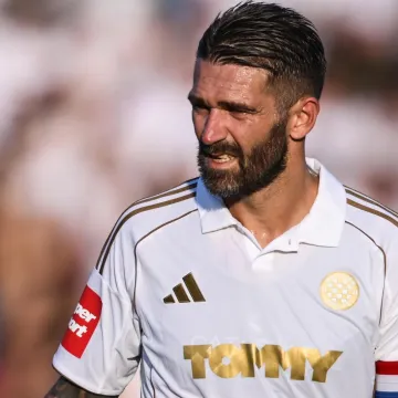 Hajduk na dan europske utakmice predstavio novi dres: 'Lijep je, ali ima li veze s tradicijom?'