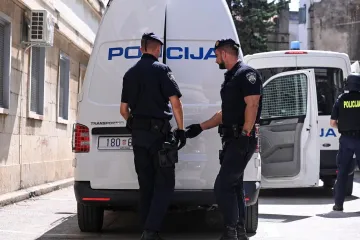 Novi detalji o načelniku koji je sa sinovima prijetio i udarao po autu: Dobio dvije zabrane