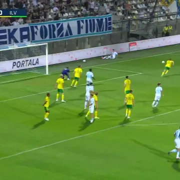 Auf, ovo bi bilo prelijepo! Pogledajte kako je adut rijeke uzdrmao vratnicu