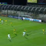 Sijevaju prilike! Obratite pažnju na majstoriju Gojaka i sjajnu obranu biv&scaron;eg vratara Dinama