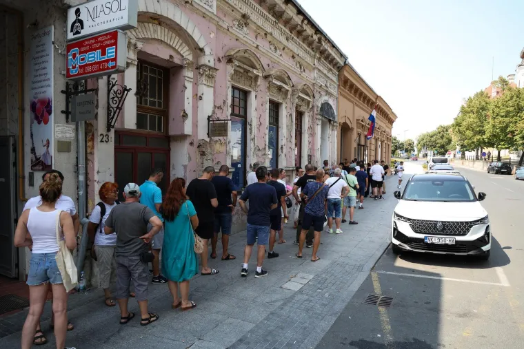 Krenula prodaja ulaznica za Thompsonov koncert u Vukovaru: Pogledajte redove