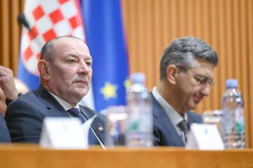 Hrvati rekli &scaron;to misle o novom potezu Vlade: 'Otvorite registar da se vidi istina'